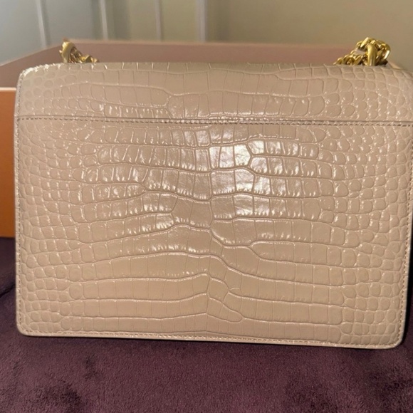 Saint Laurent SUNSET MEDIUM IN CROCODILE-EMBOSSED LEATHER - Picture 4 of 6